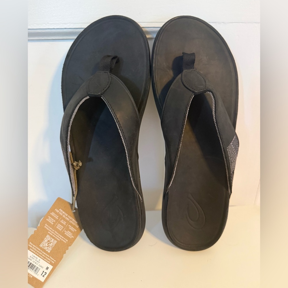 NWT OluKai Tuahine Men’s Sandals